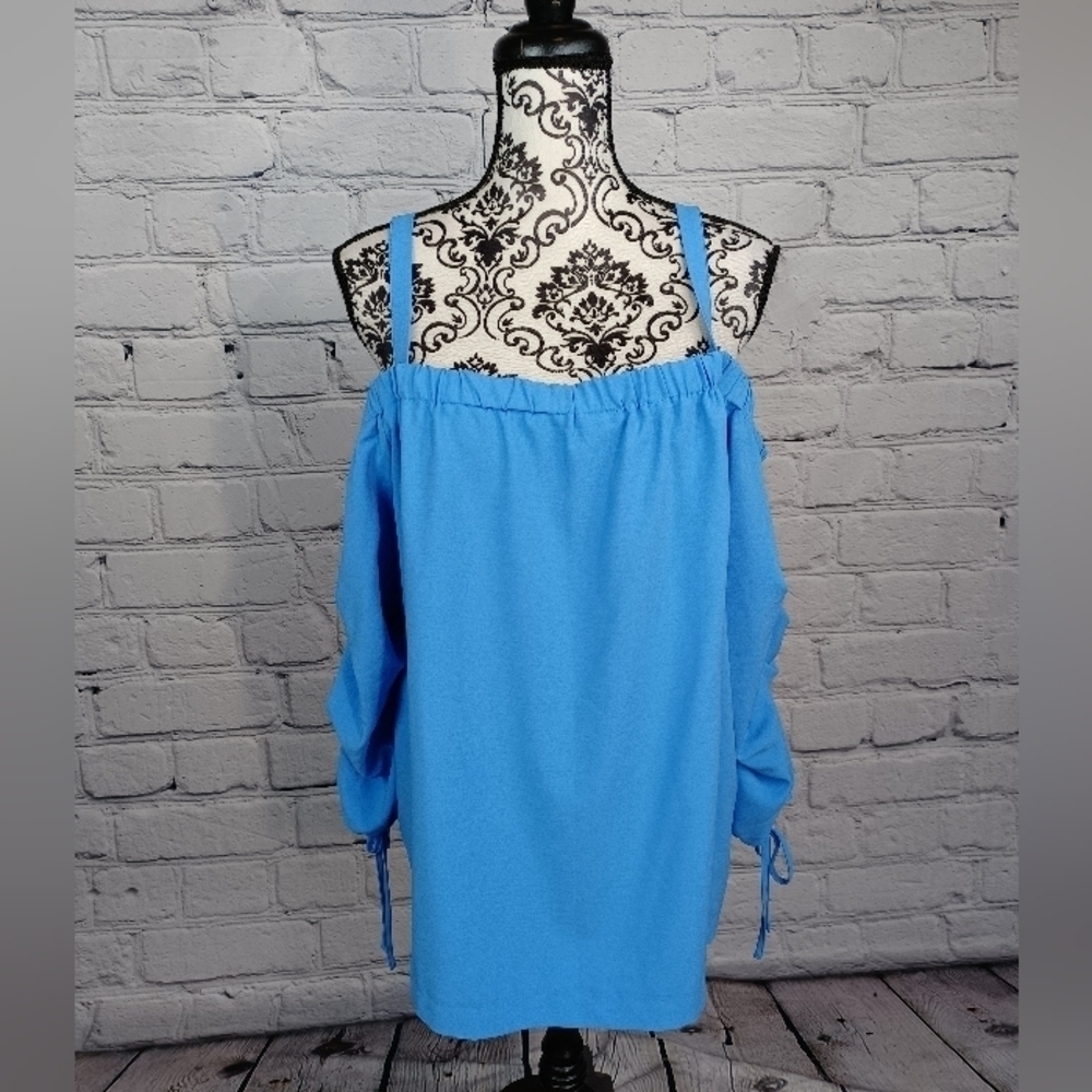 Lane Bryant women's long off shoulder tied sleeves size 18/20 NEW with tags b22